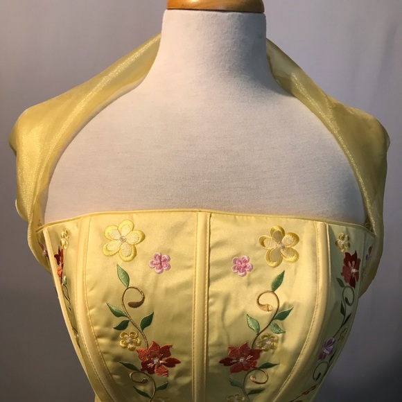 Yellow Quinceañera/ Prom Dress - Picture 5 of 8